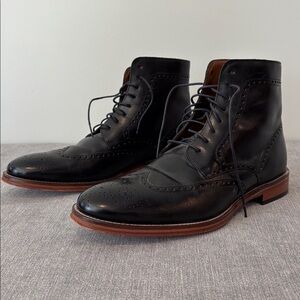 Johnston and Murphy Black Wingtip Size 10.5 Boots